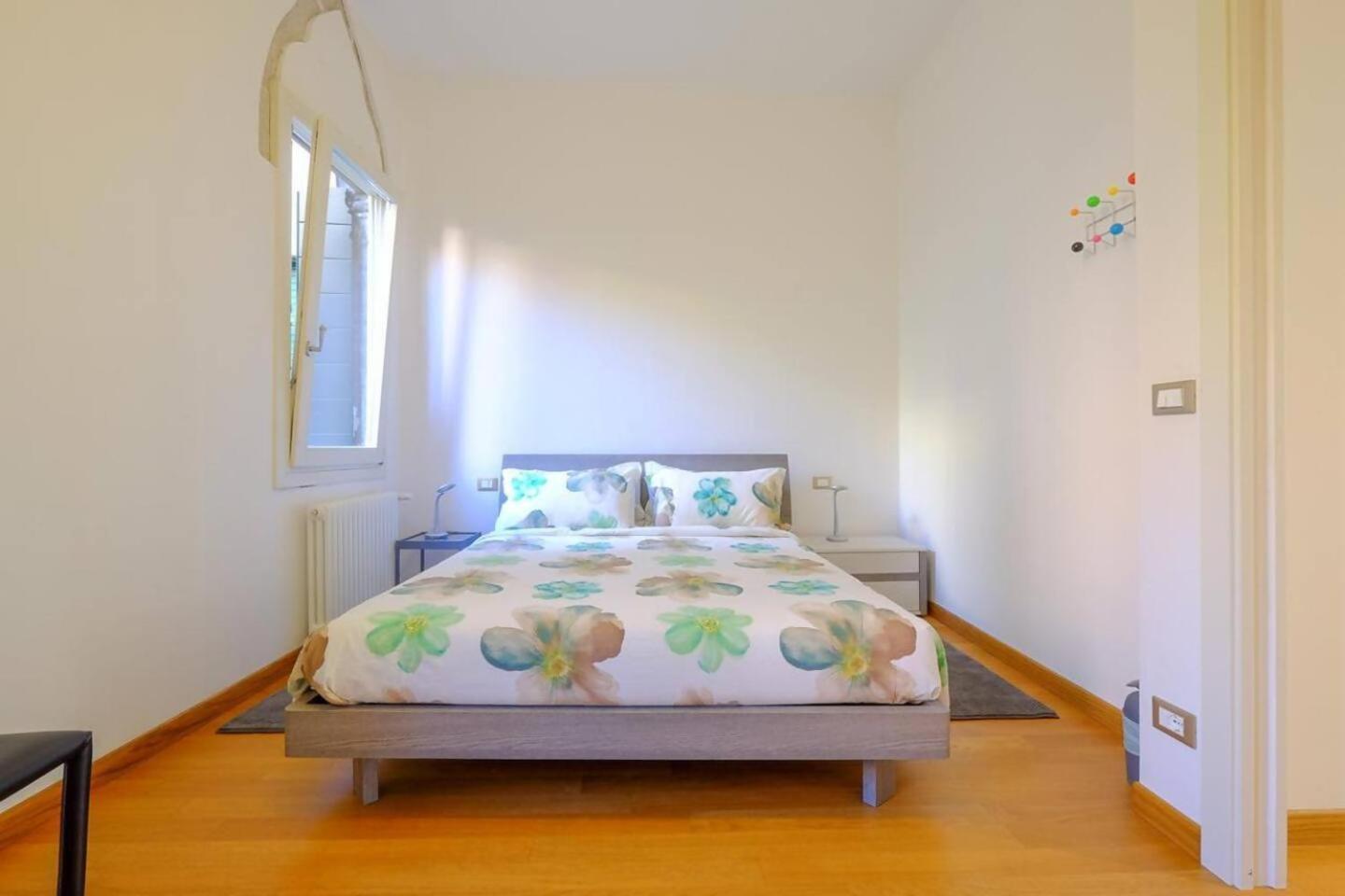 Ferienwohnung Rio Ca Foscari A San Pantalon Venedig Exterior foto